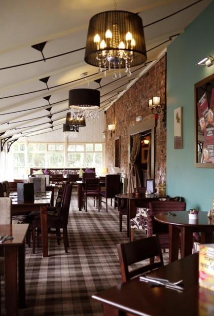 The Gardeners Country Inn Kingston upon Hull Exteriör bild